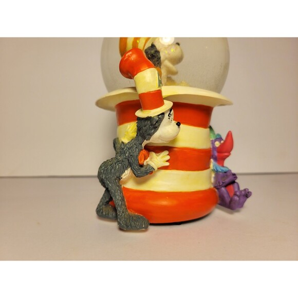 Dr. Seuss The Cat in the Hat Snowglobe In A Hat That’s What Friends Are For - Picture 8 of 16